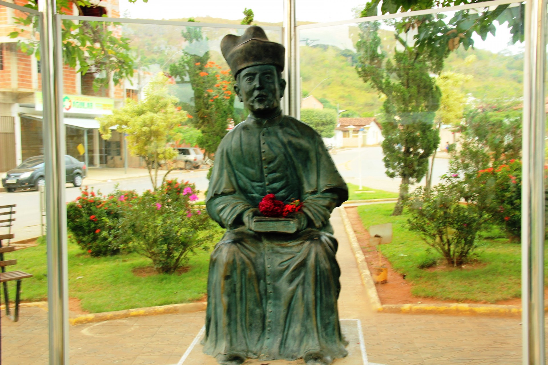 Praça Cônego Lafaiete 