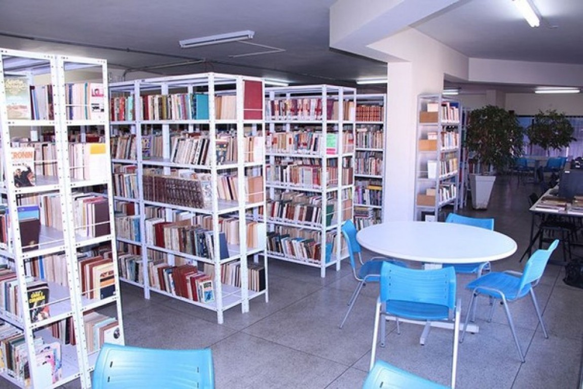 Biblioteca Municipal Delia Maria Risso de Souza