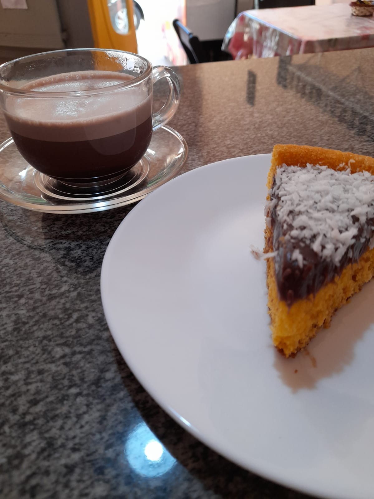 Raquel Confeitaria e lanchonete 