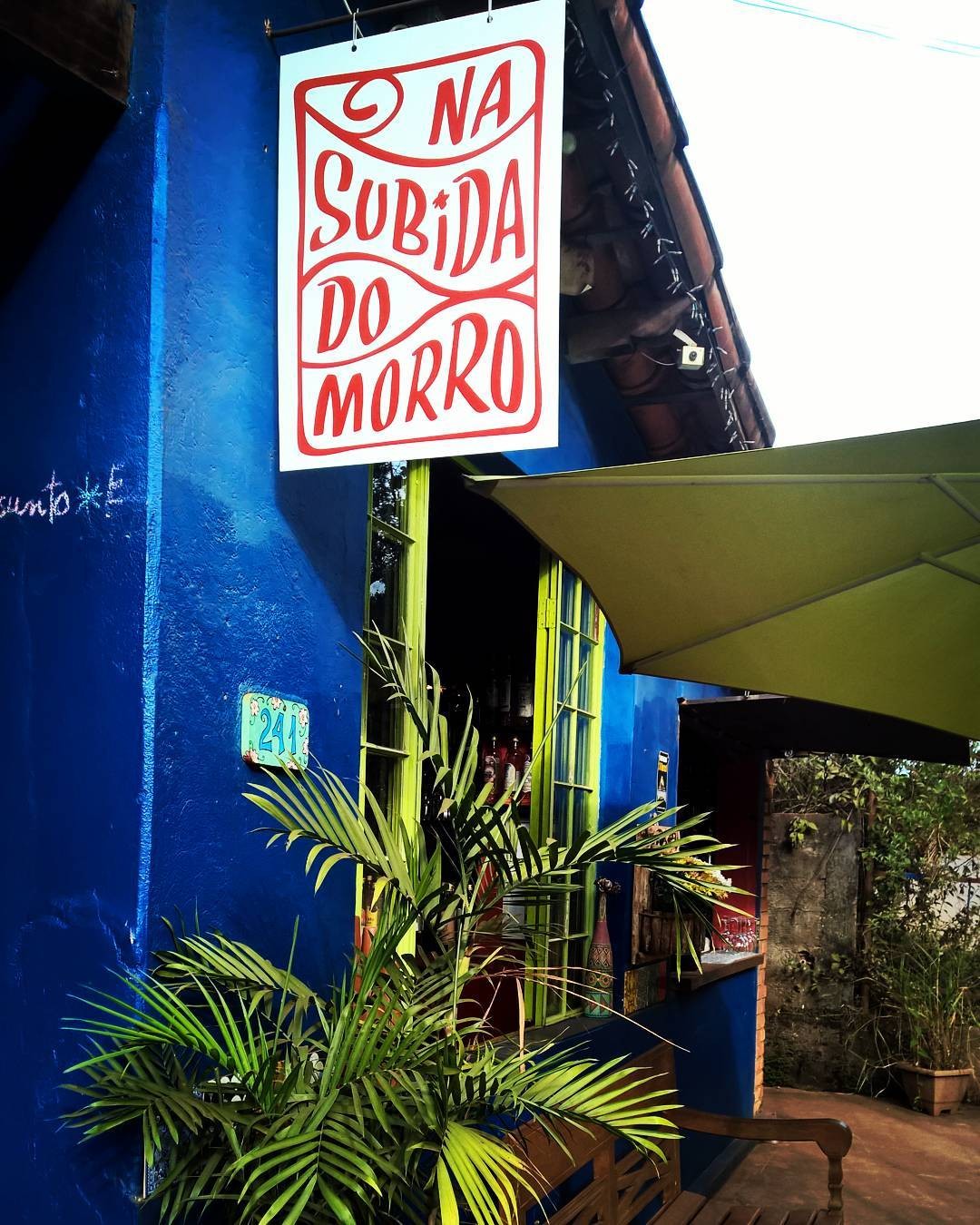 Restaurante na Subida do Morro
