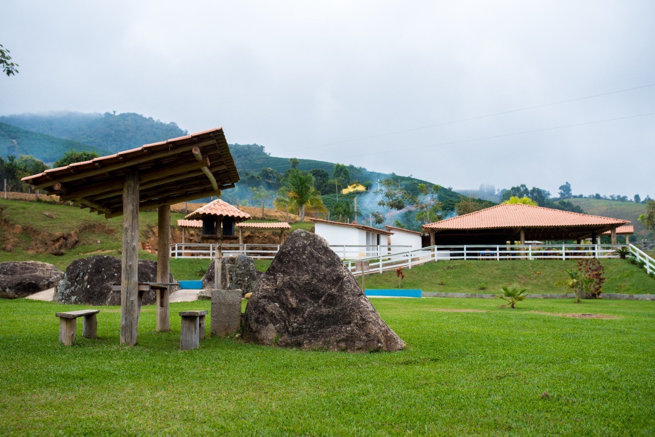 CANTINHO MINEIRO CLUBE