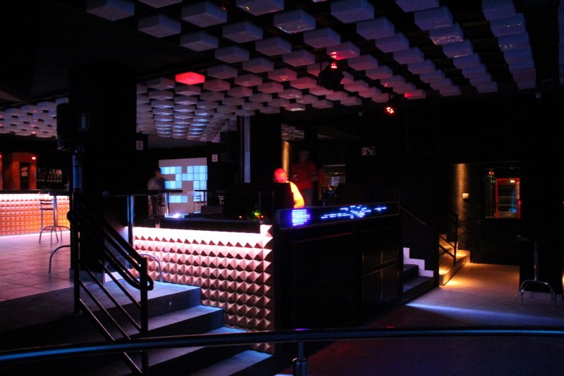 68 Lounge Bar