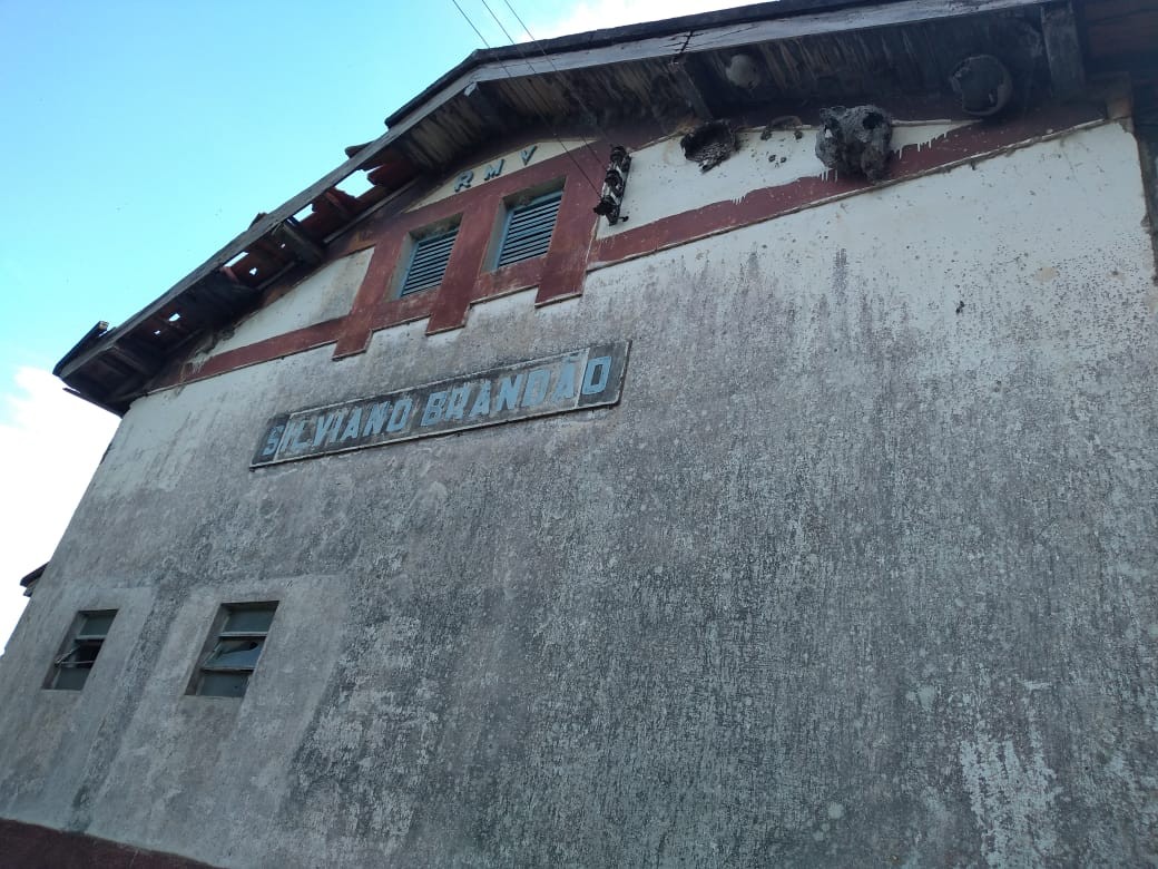 Estação Ferroviária Silviano Brandão