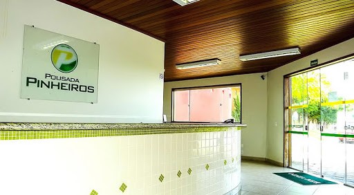 Pousada Pinheiros 