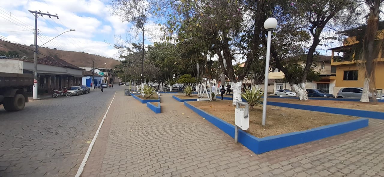 Praça Benedito Valadares