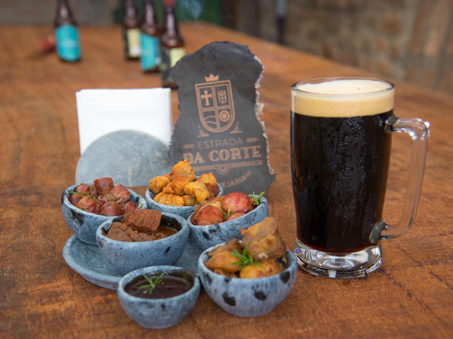 Estrada da Corte, Bar & Cozinha
