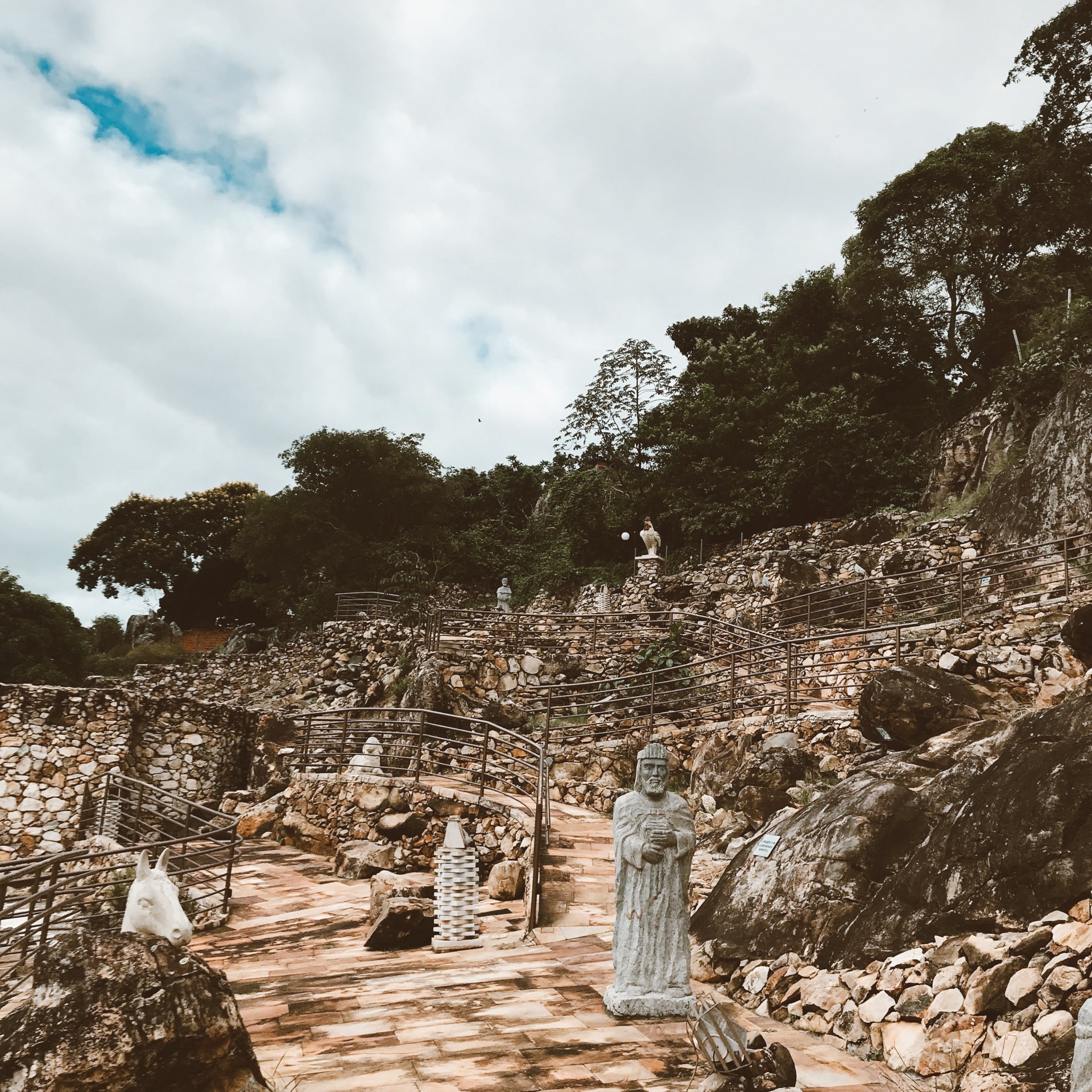 Presépio Mãos de Deus