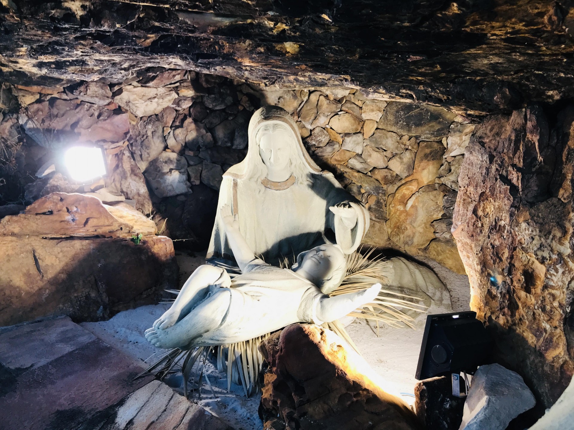 Presépio Mãos de Deus