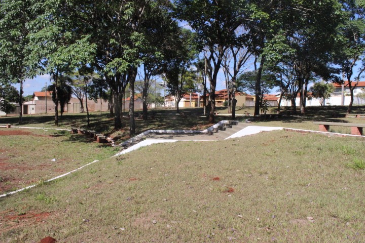 Praça da Vila de Furnas