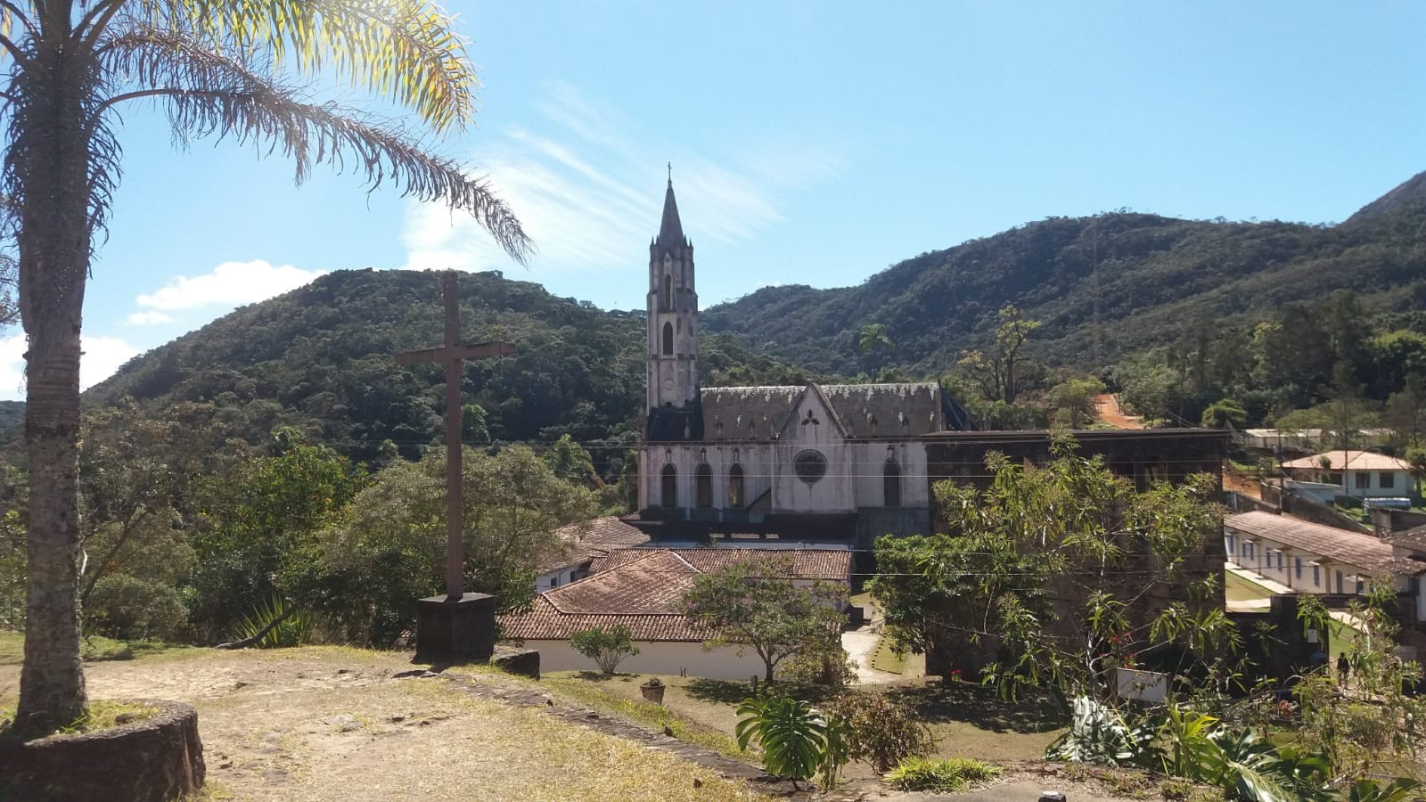 Igreja de Nossa Senhora Mãe dos Homens 