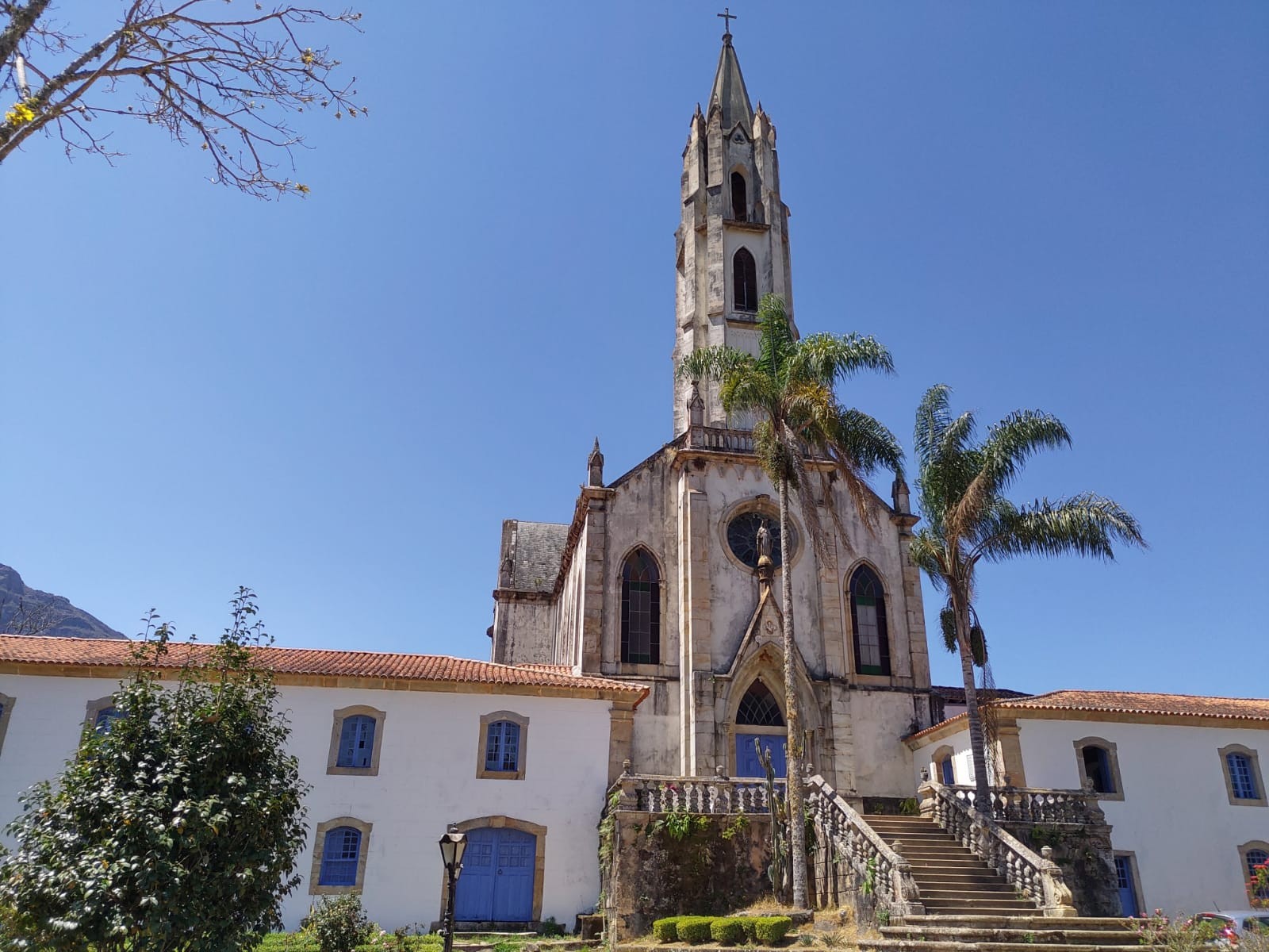 Igreja de Nossa Senhora Mãe dos Homens 