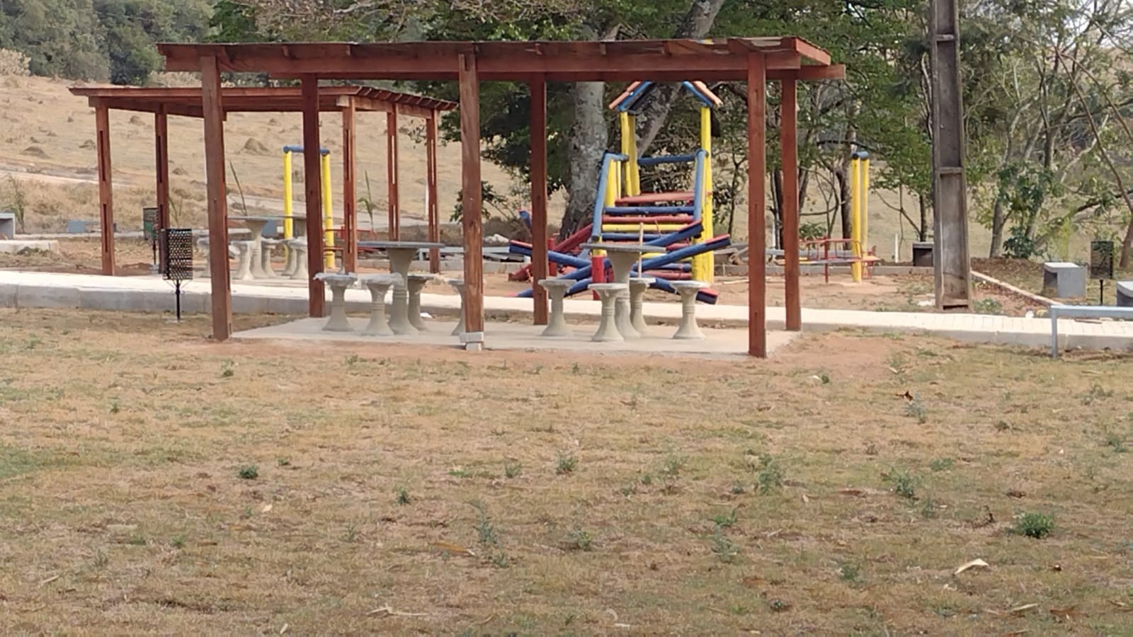 Parque Municipal às Margens do Córrego da Serrinha