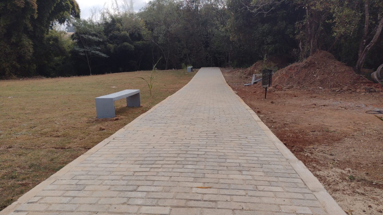Parque Municipal às Margens do Córrego da Serrinha