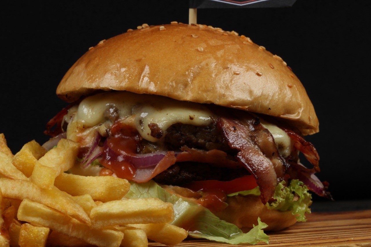 Armazém Speteria e Hamburgueria 