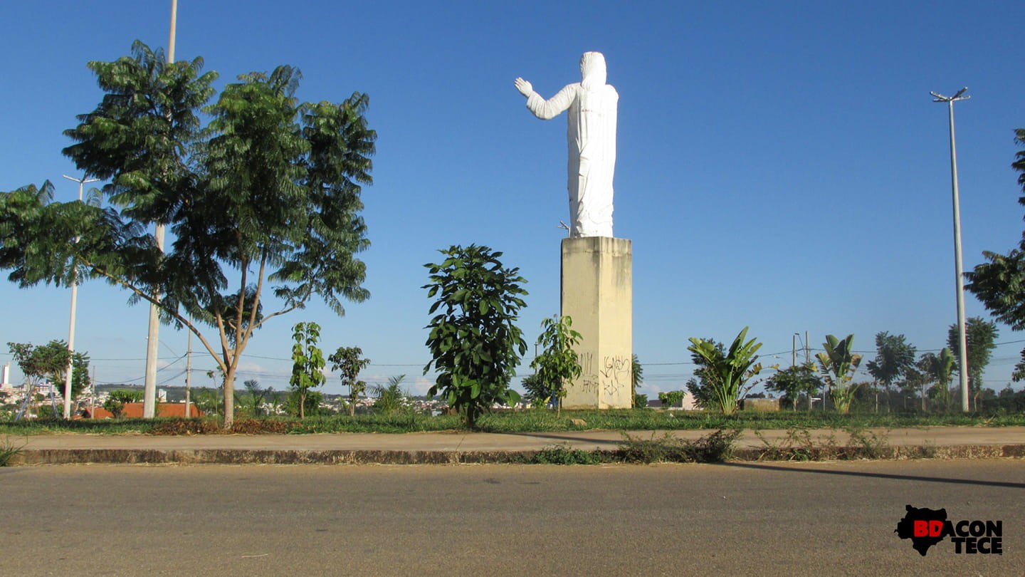 Estátua do Cristo - No Babilônia 