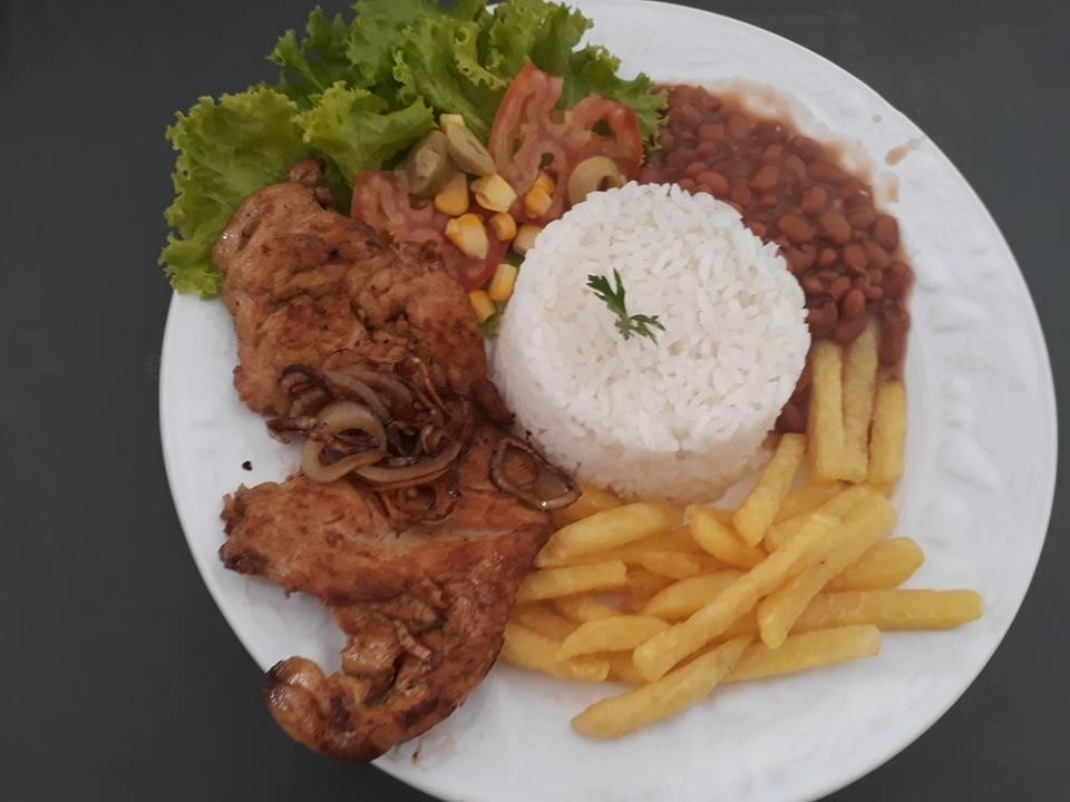 Na Praça Lanches