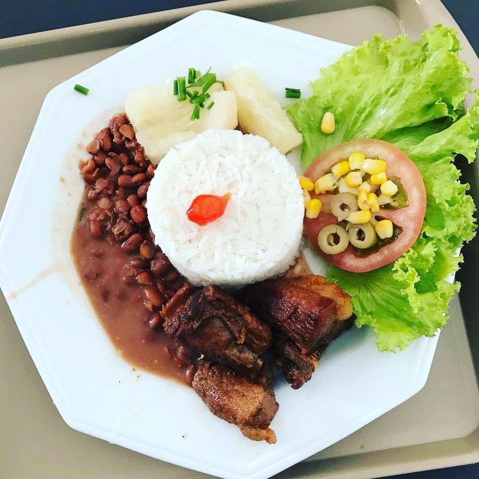 Na Praça Lanches