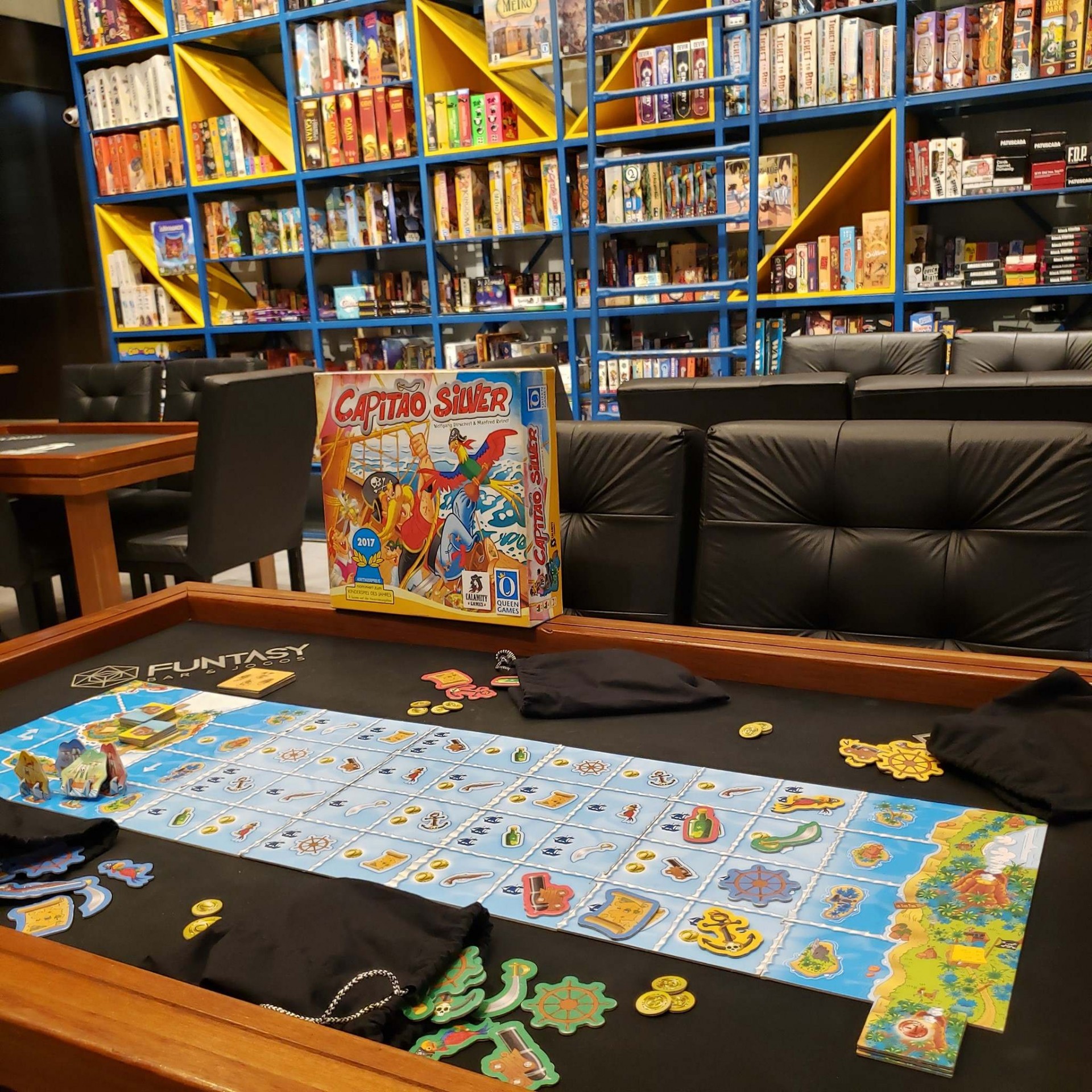 Funtasy Bar e Jogos
