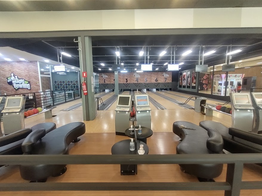 Magic Bowling
