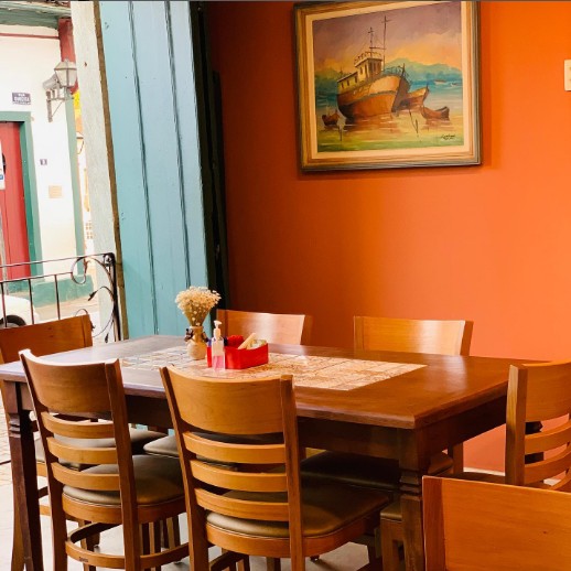 Á mineira empório café