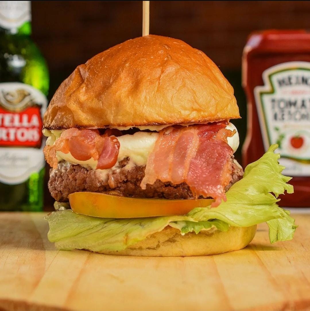 Rusticu's Burger