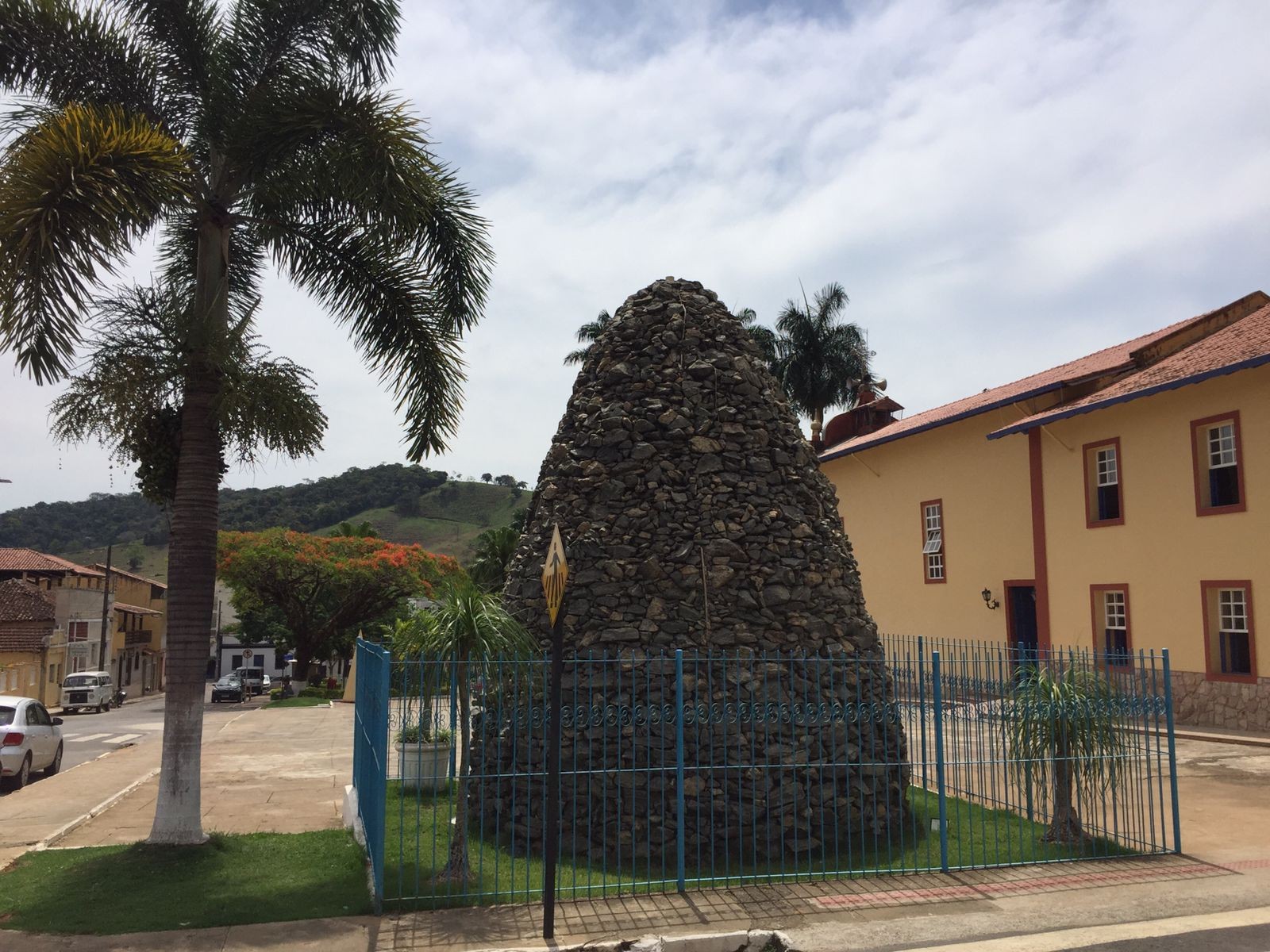 Gruta Nossa Senhora de Rosa Mistica 