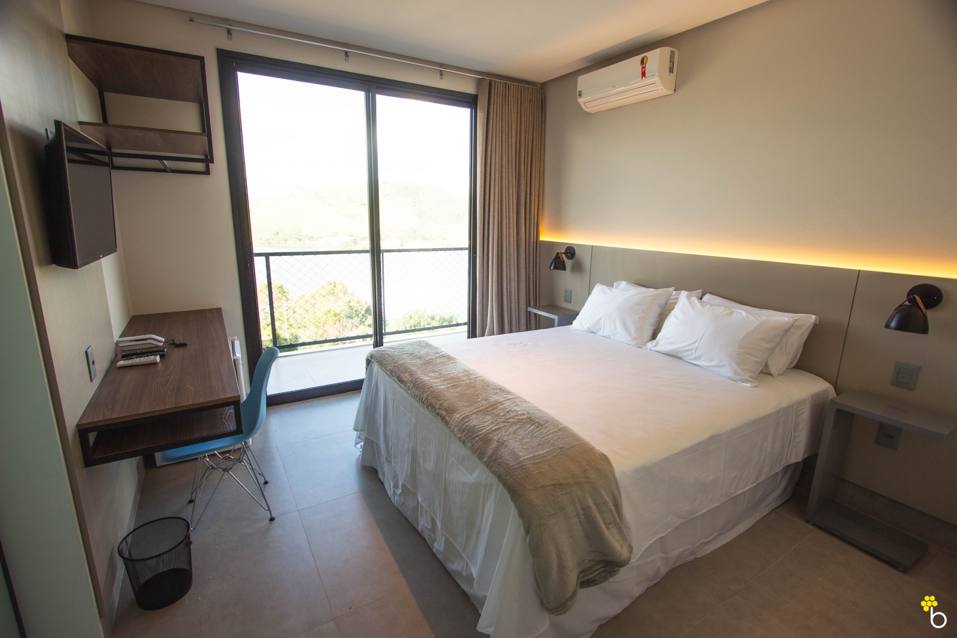 Naim Hotel
