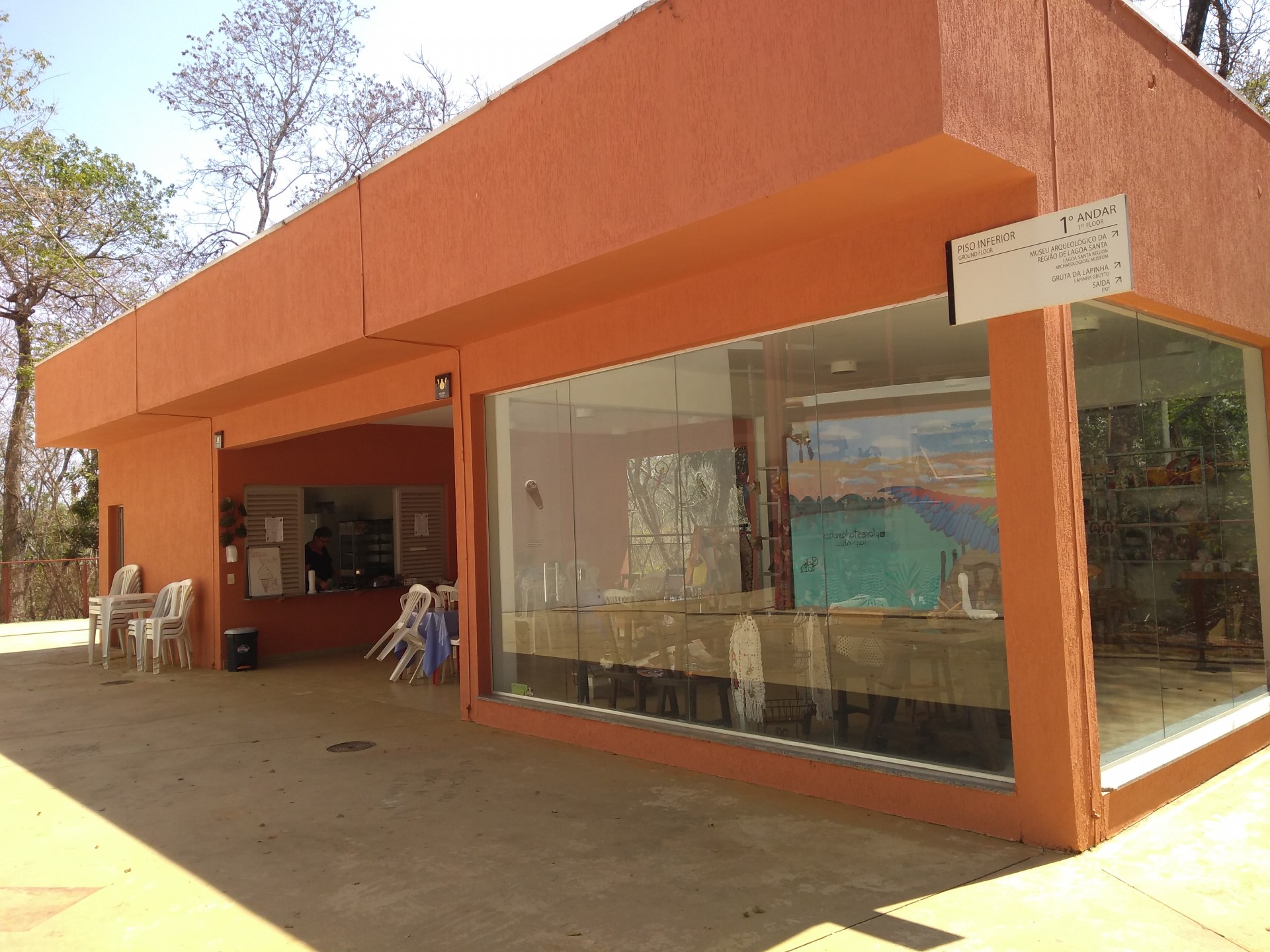 FLORESTA LANCHES