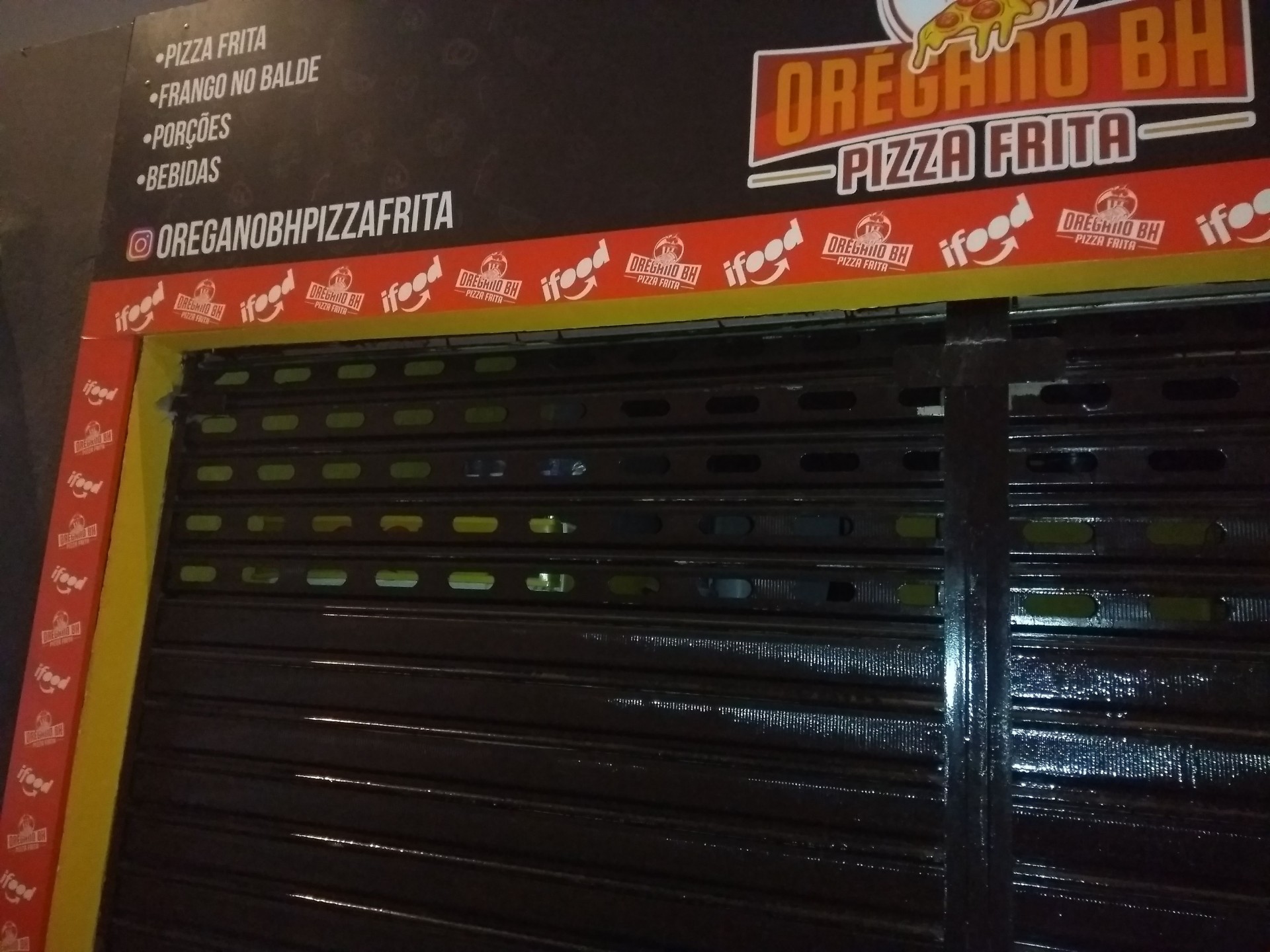 Pizza Frita e Frango no Balde 