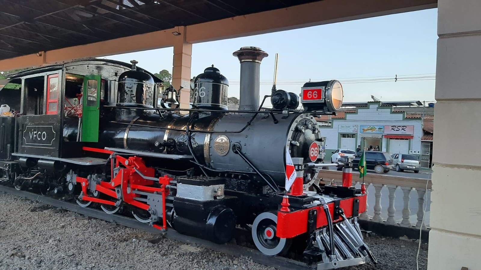 Locomotiva 66