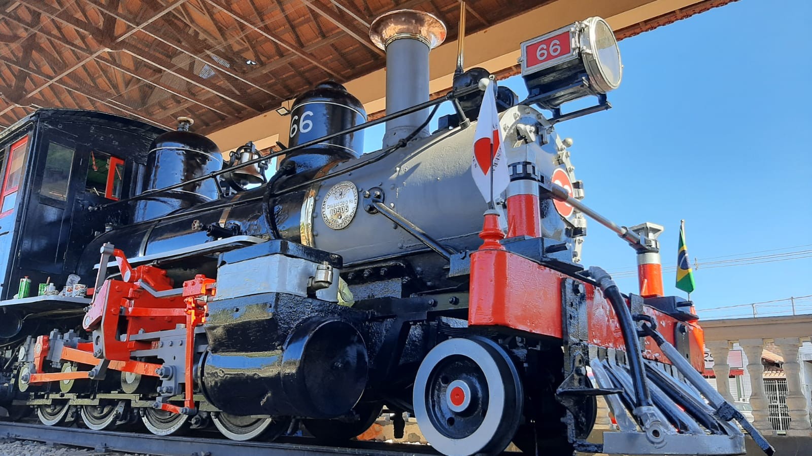 Locomotiva 66