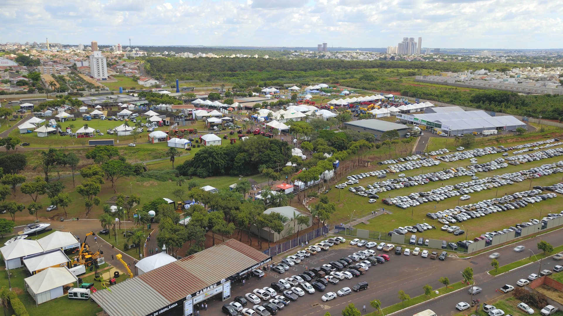 Parque de Exposições Camaru