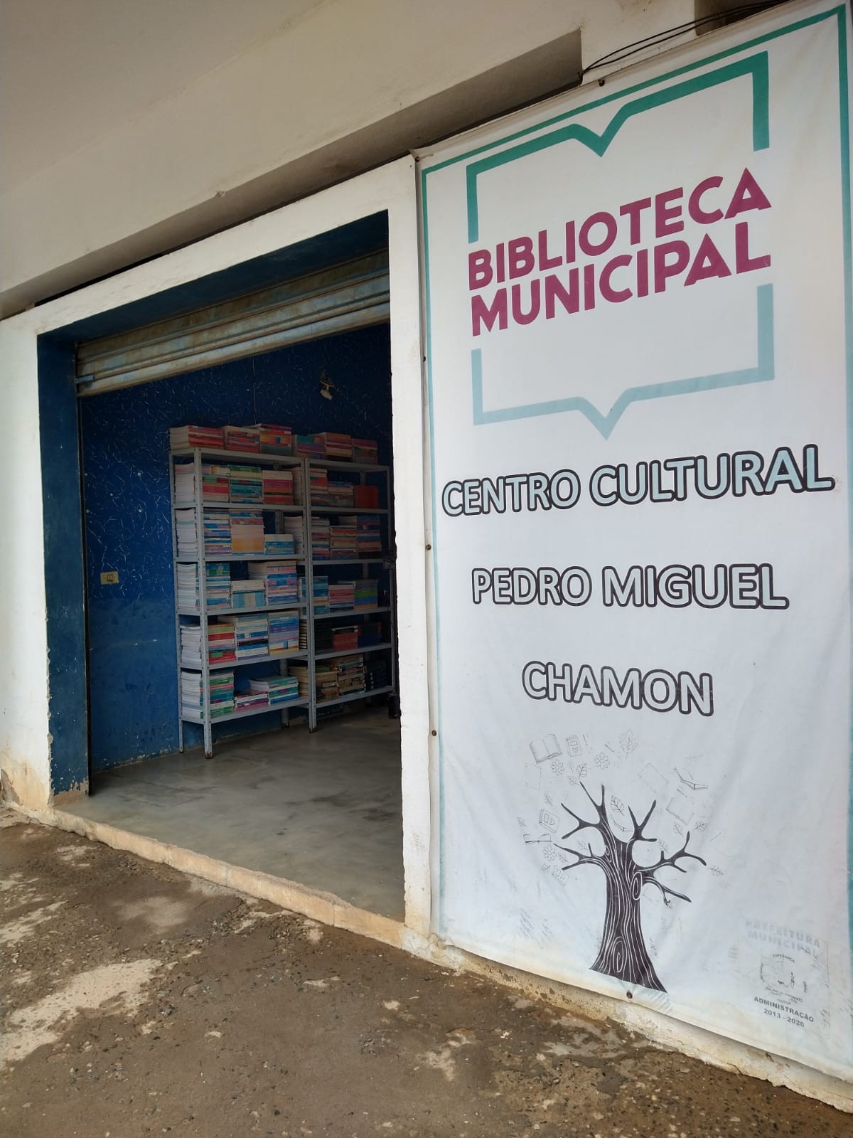 Biblioteca Pública "Pedro Miguel Chamon" 