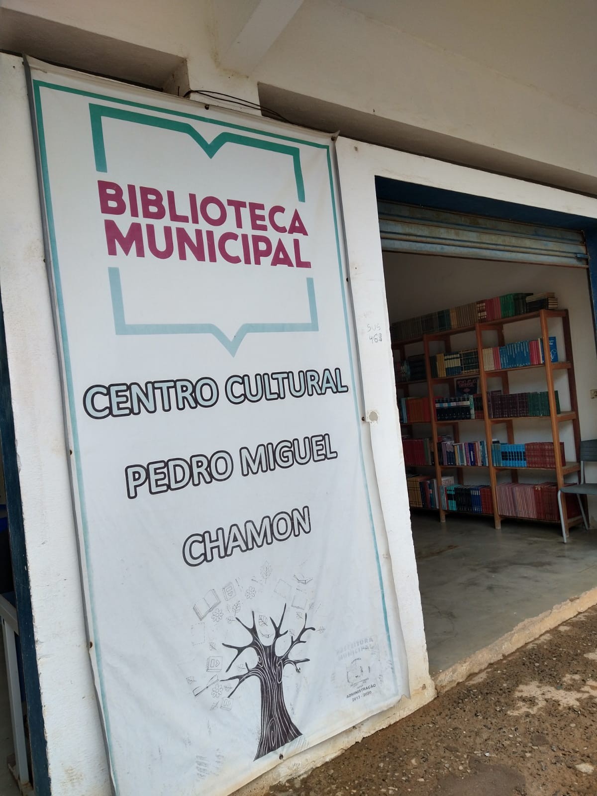 Biblioteca Pública "Pedro Miguel Chamon" 