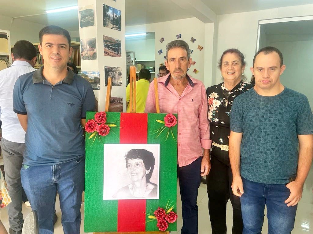 Biblioteca Pública Municipal Professora Maria Wilma Ugatti