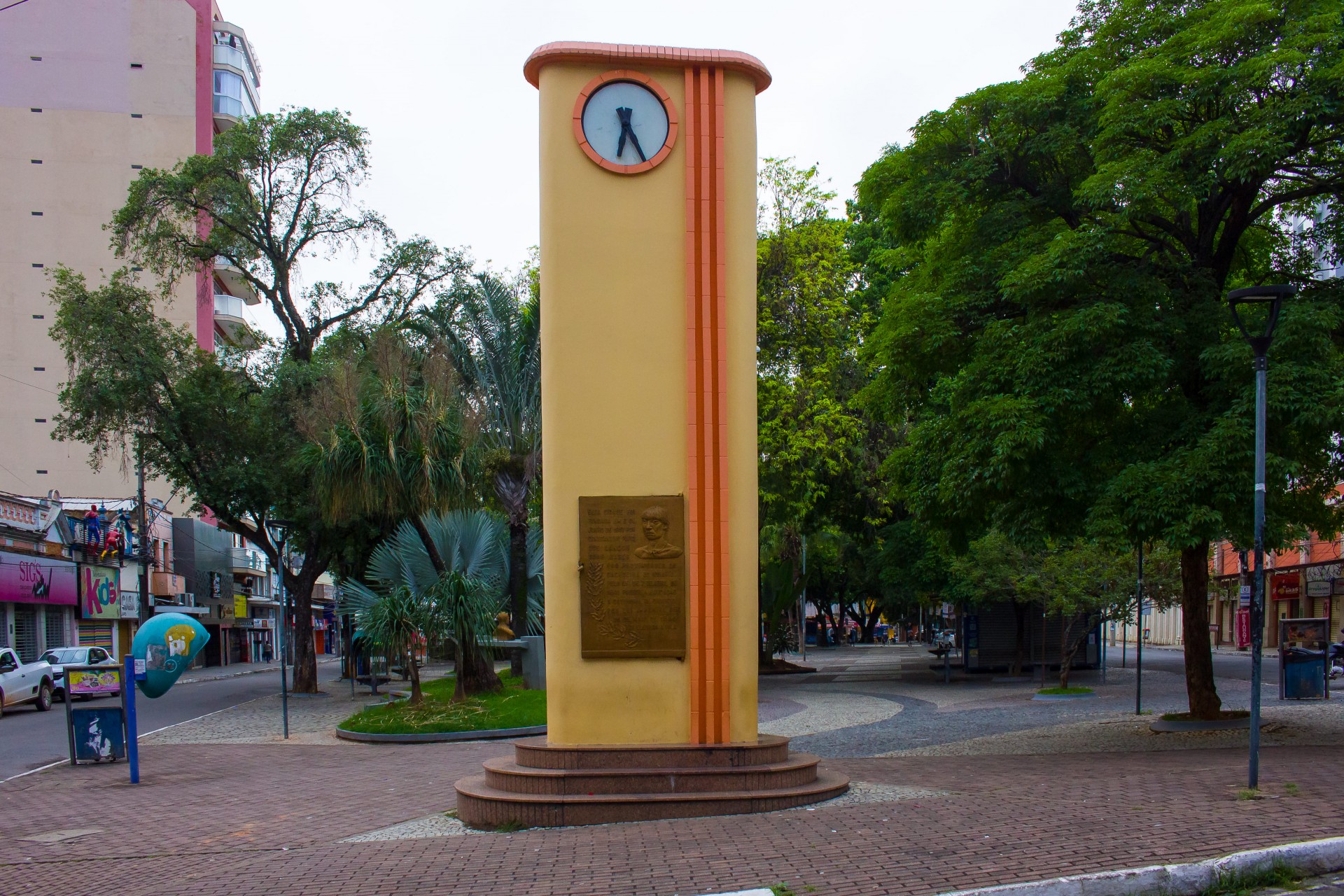 Relógio da Praça João pinheiro
