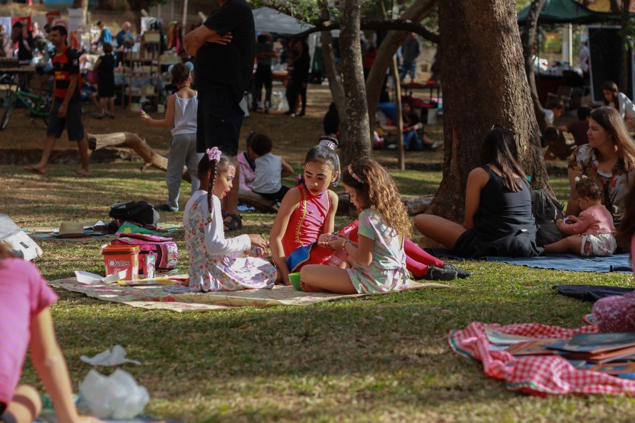 Feira Encantaria & Piquenique Literário 