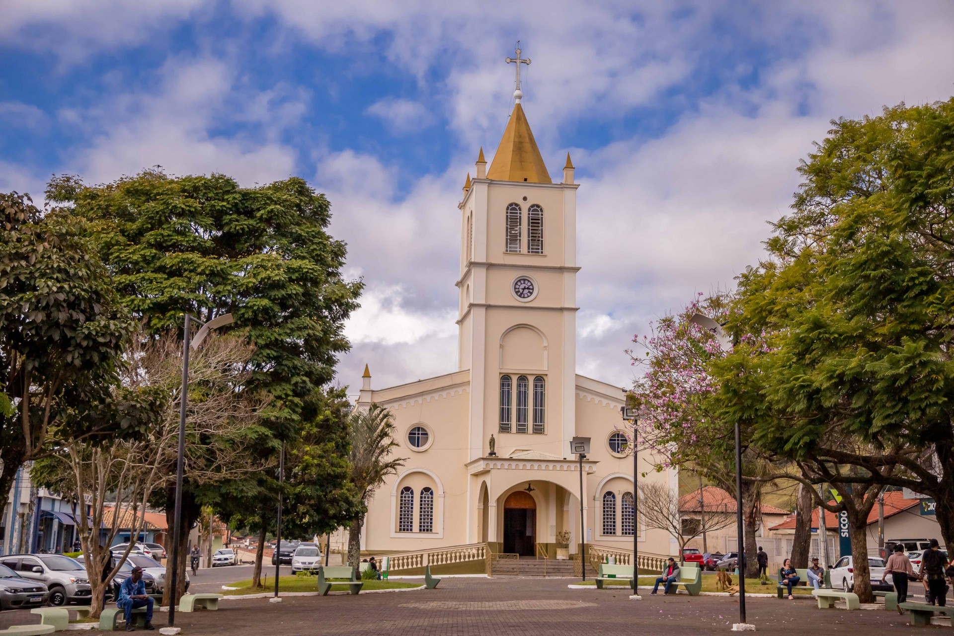 IGREJA MATRIZ DE CAMANDUCAIA