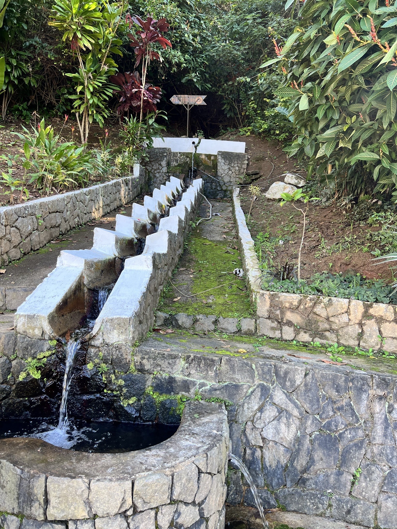 Gruta de Nossa Senhora de Lourdes