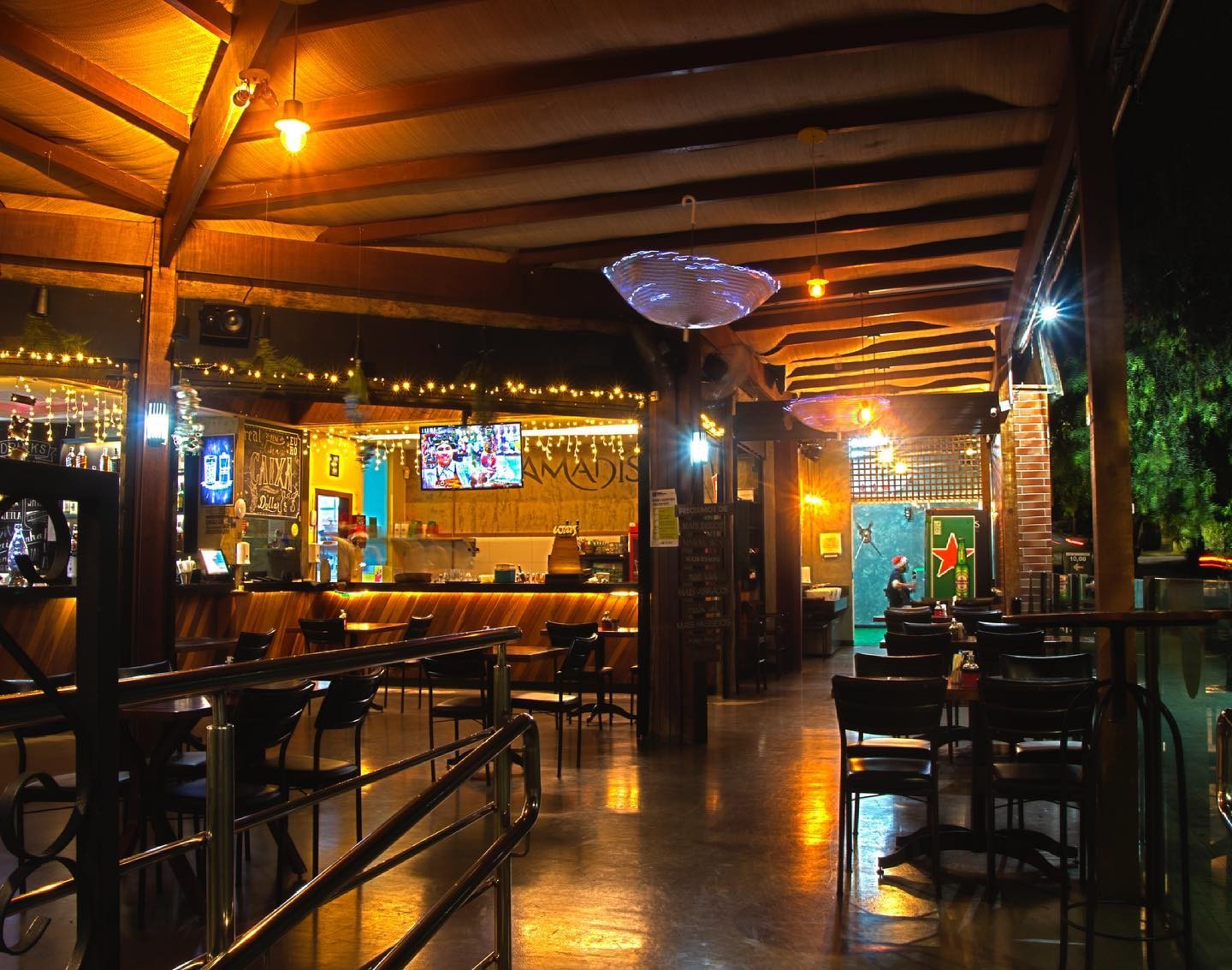 Amadis Bar