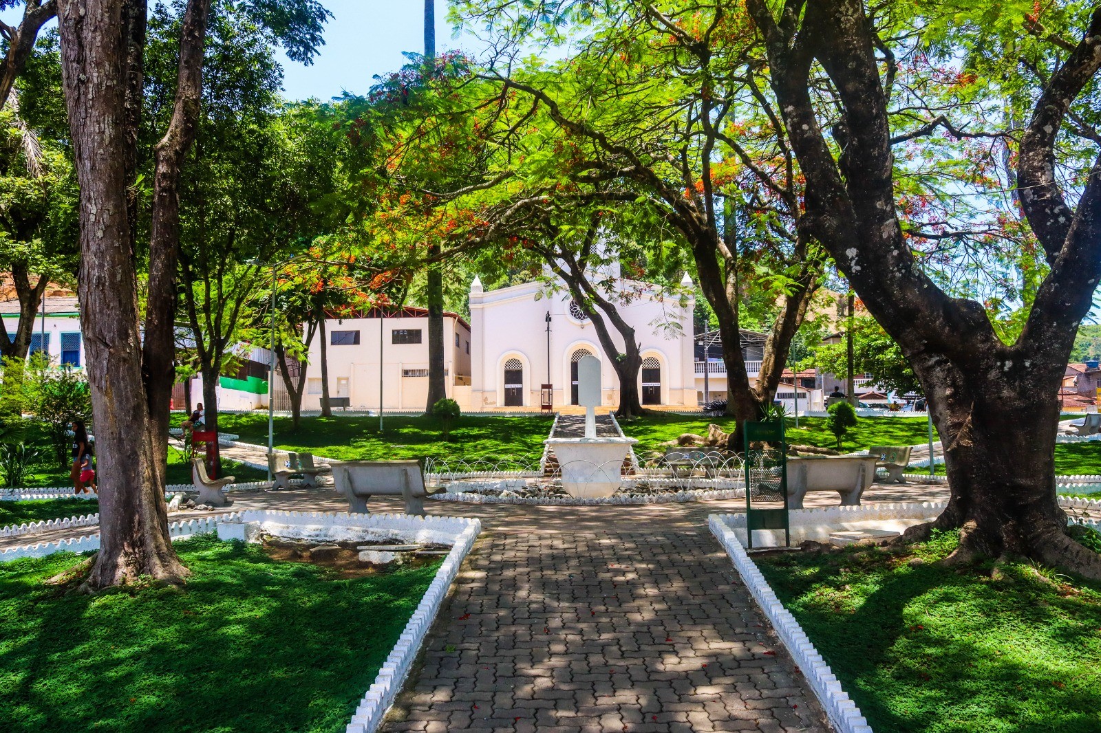 Praça Matriz de Caputira