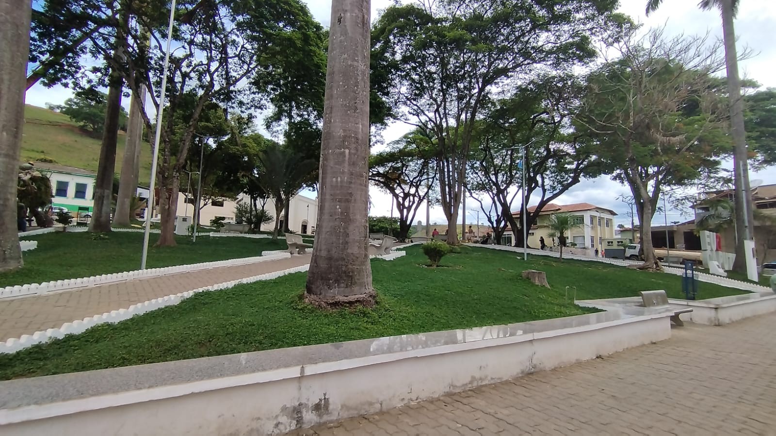 Praça Matriz de Caputira