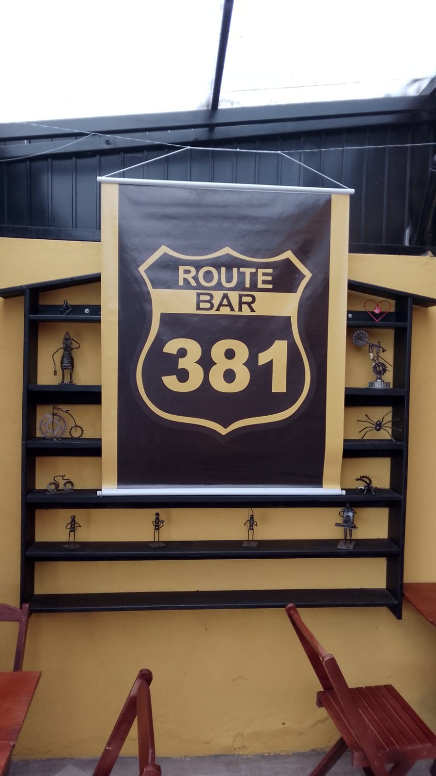 Route Bar 381