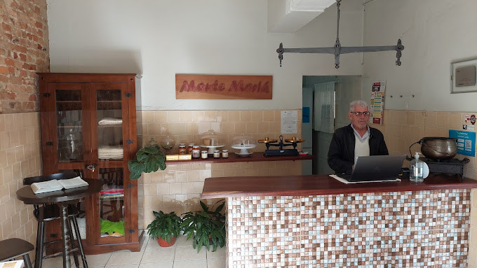 Monte Moriá Restaurante e Café