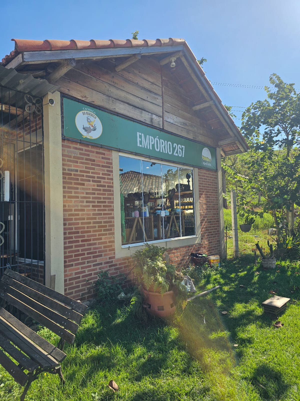 Alambique Vista Verde / Empório 267 