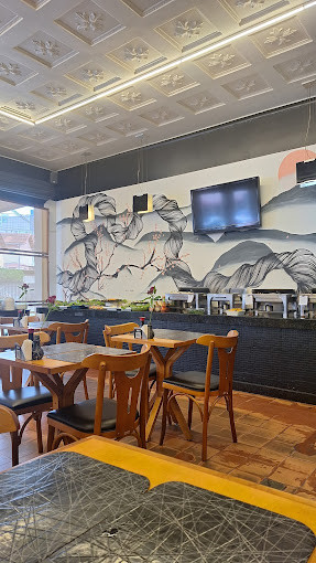 SUSHI KURO ORIENTAL FUSION