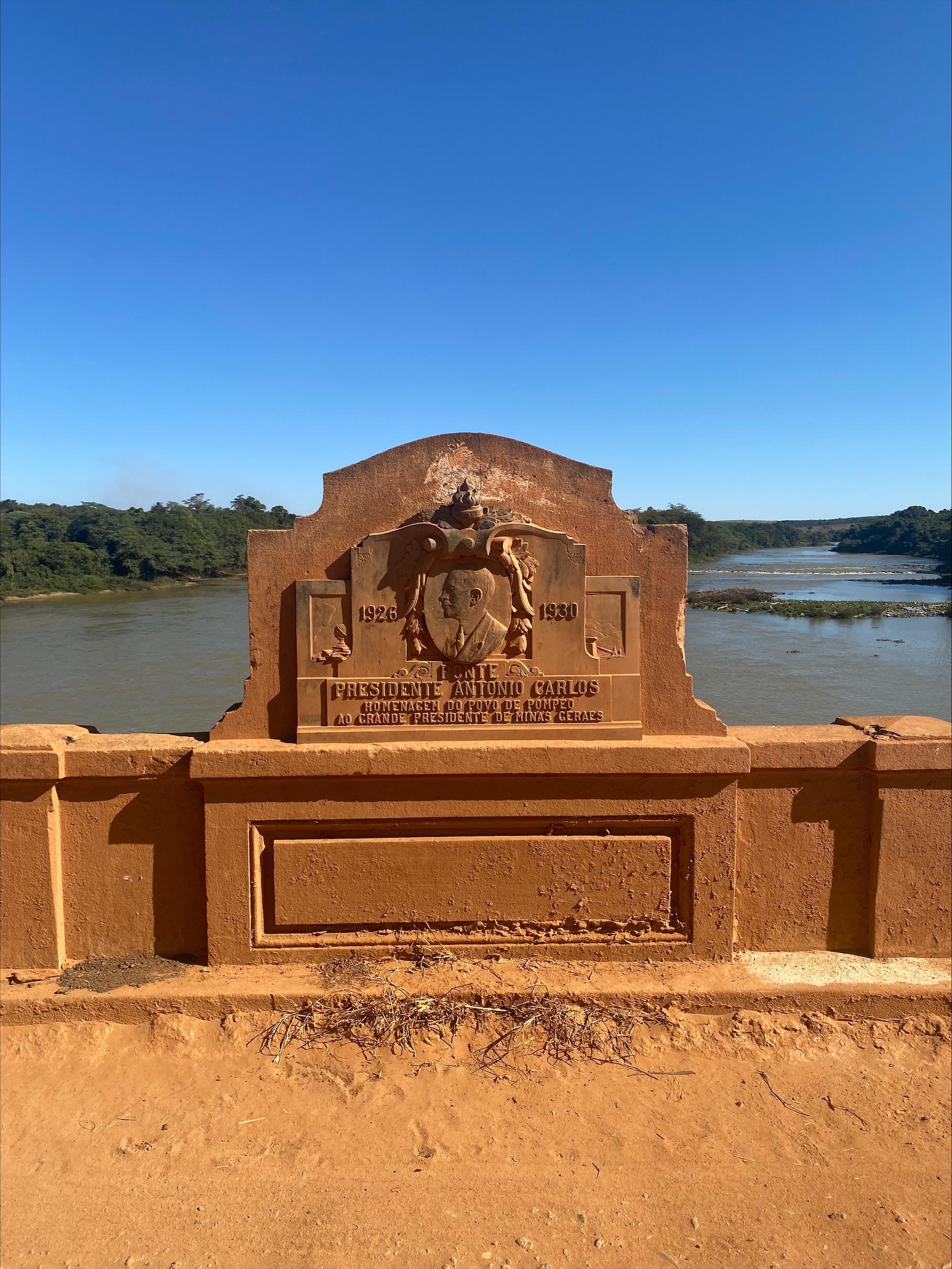 Ponte antiga do São Francisco