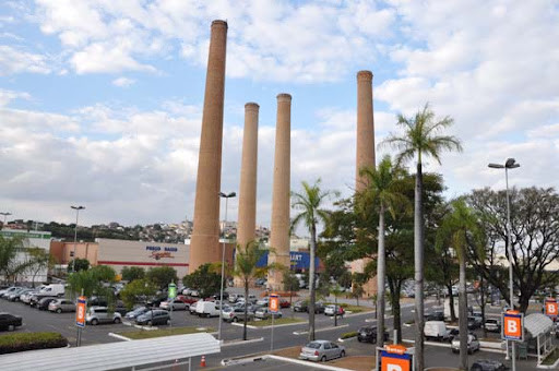 Quatro Chaminés e Prédio Administrativo da Itaú
