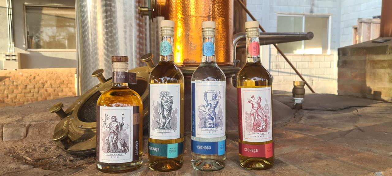 Cachaça Divina Cana