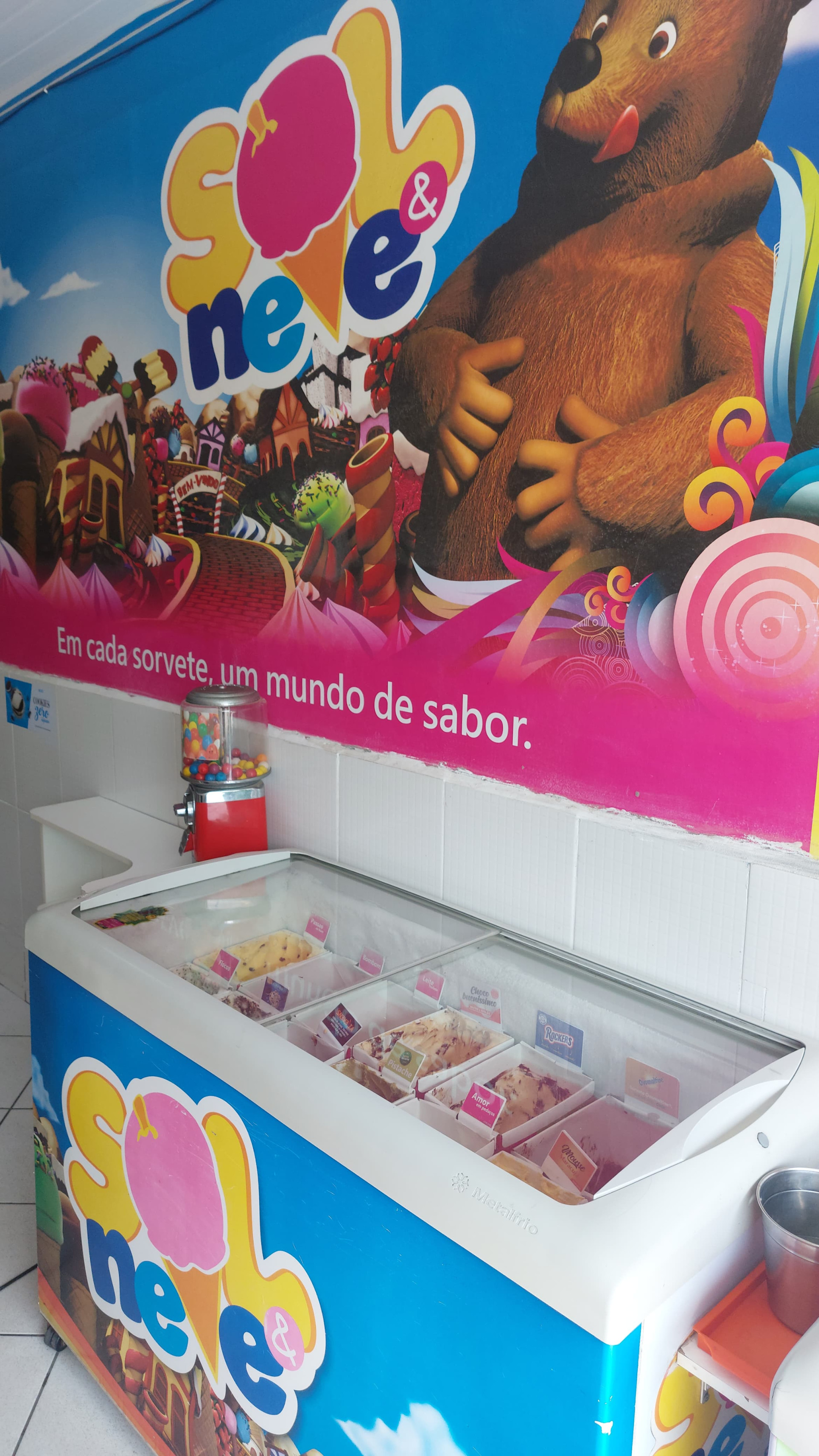 Sorveteria Sol e Neve